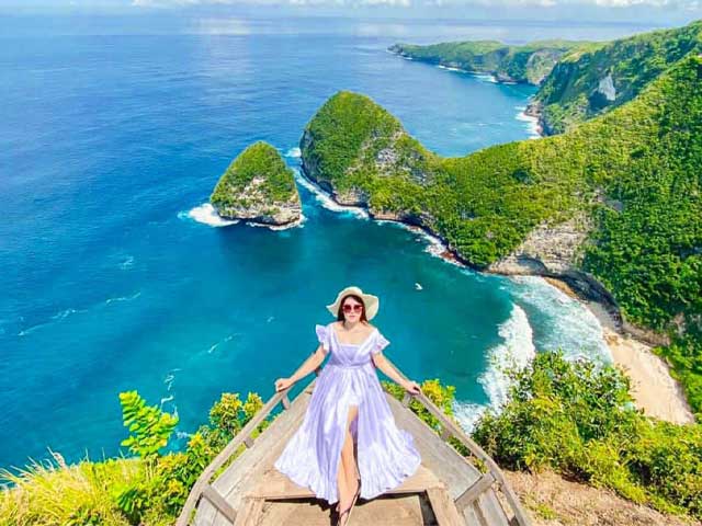 TRIP BROMO - SEWU - IJEN - LOVINA - UBUD - PENIDA 7D6N